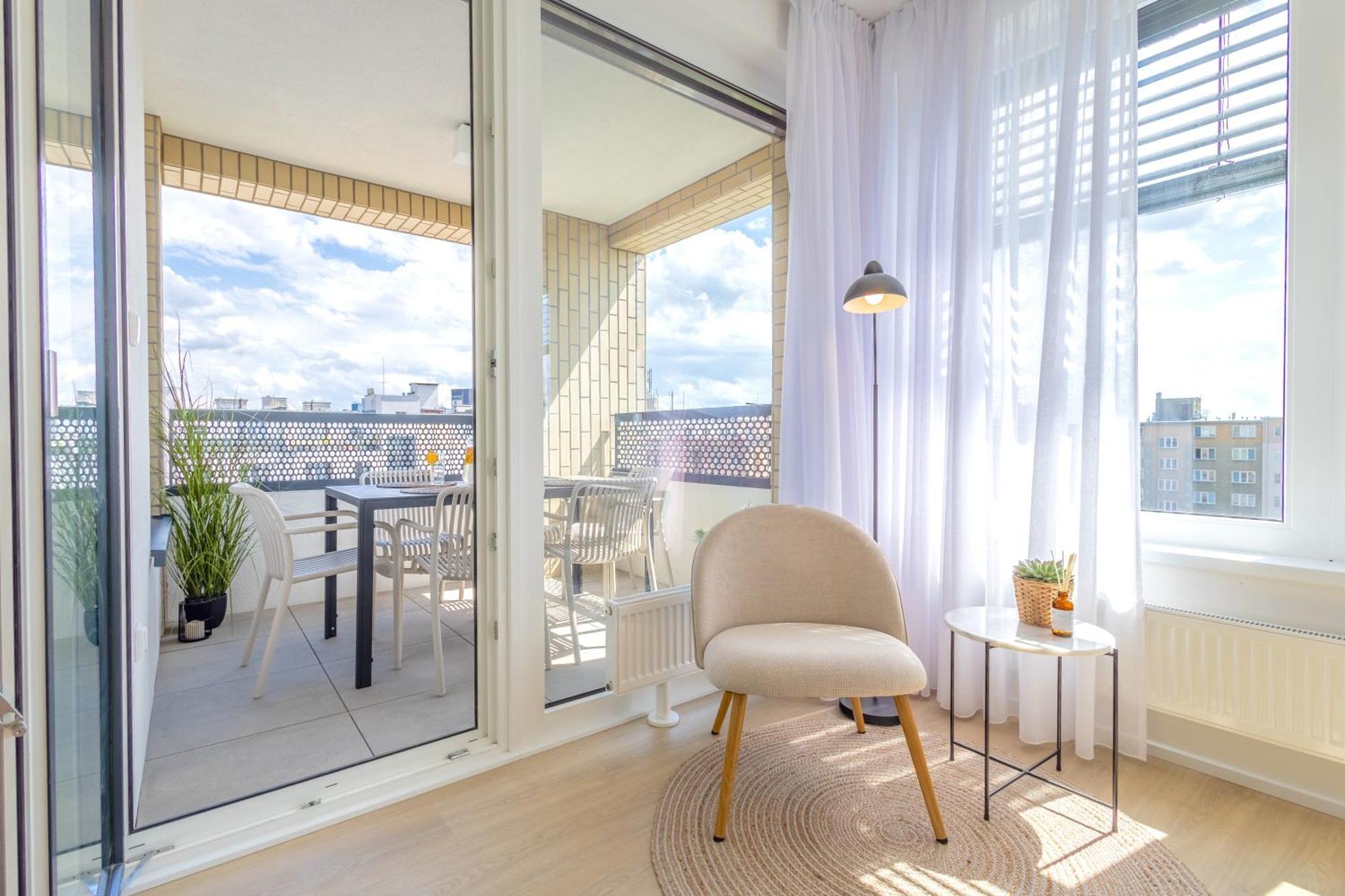 Bright 2Br - 5Th Floor, Balcony, Free Parking By Gravity Pragueアパートメント エクステリア 写真
